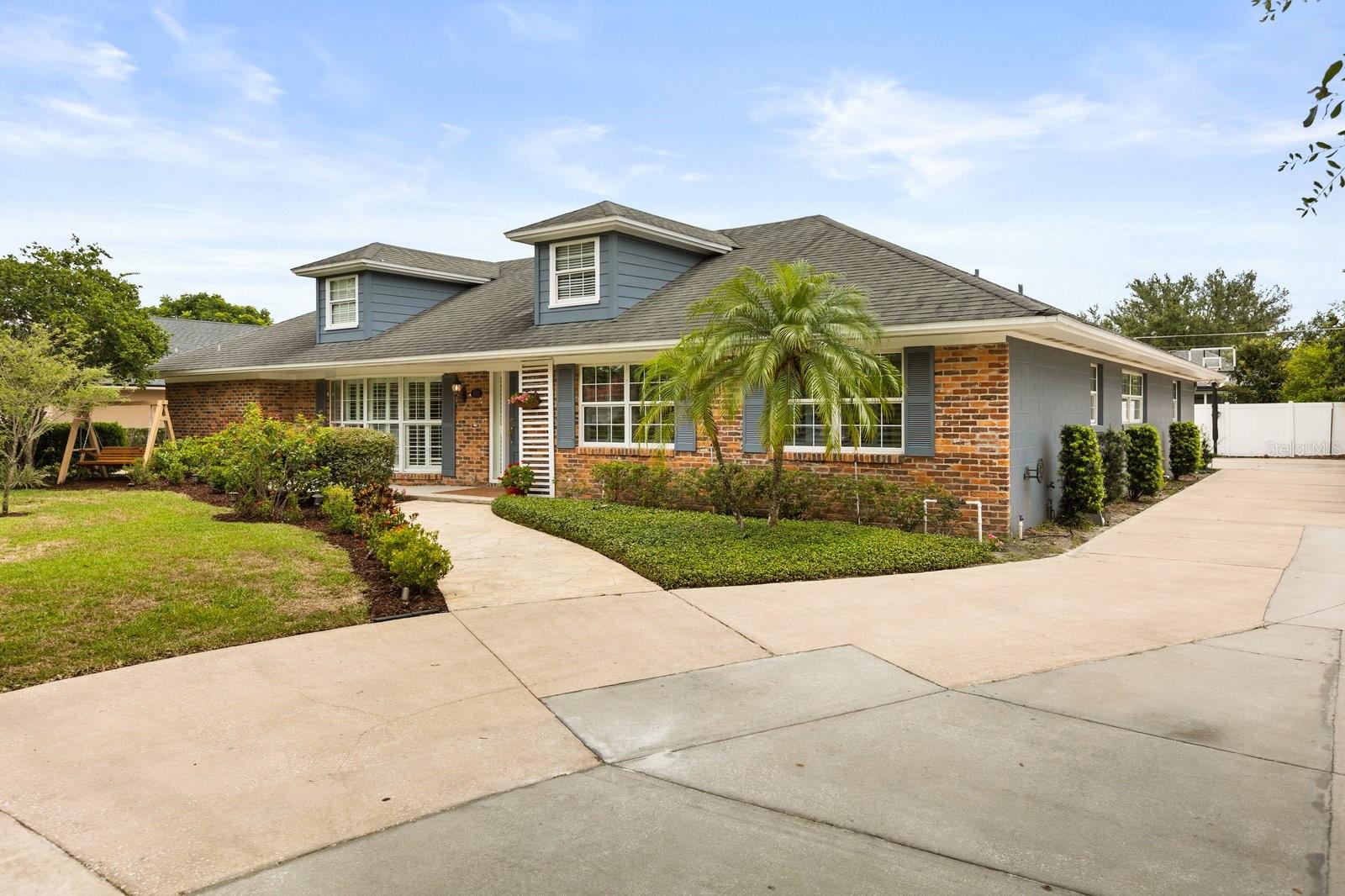 Image 3 of 30 For 620 Darcey Dr
