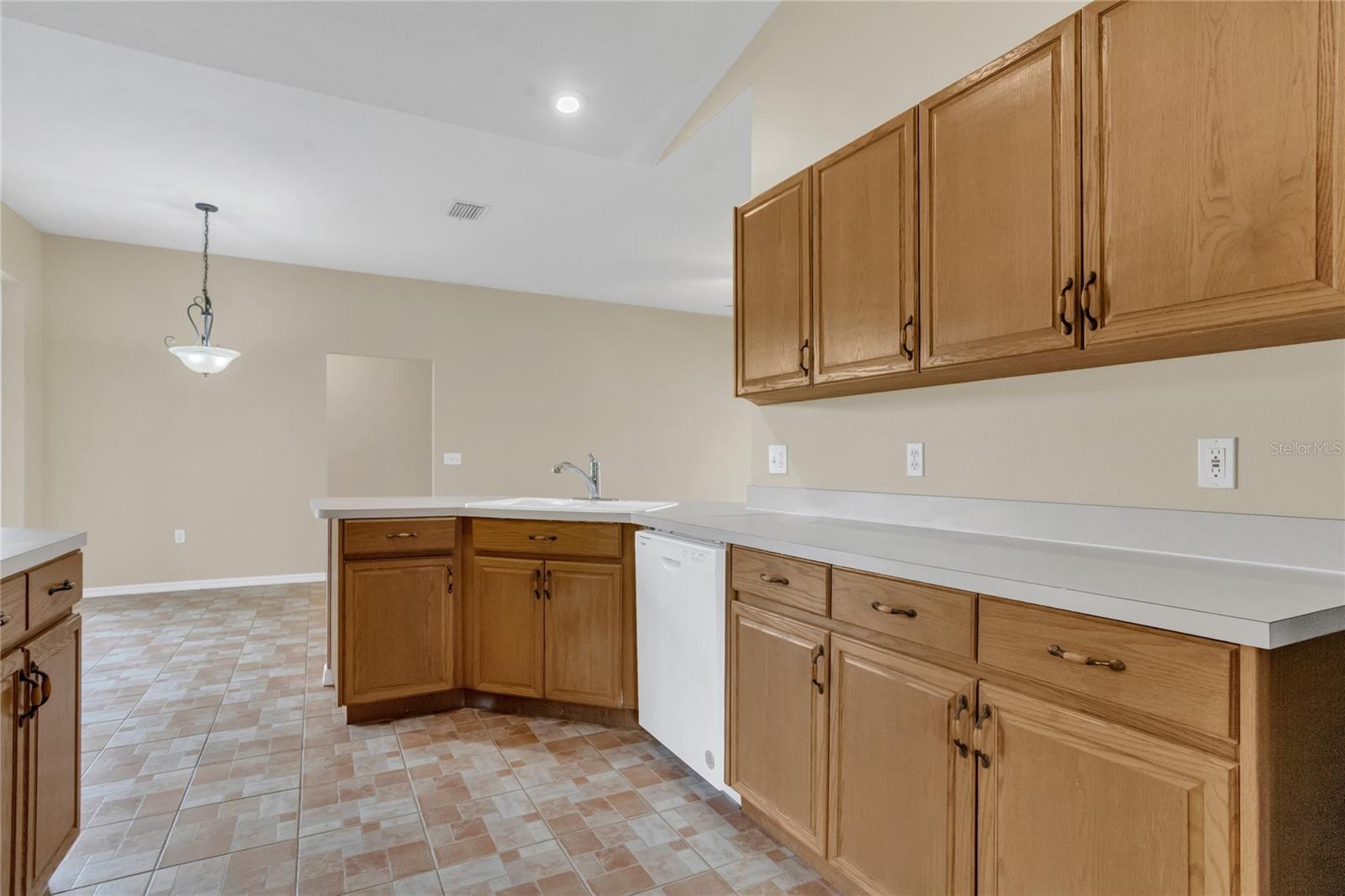 Image 10 of 33 For 2408 Groveway Drive