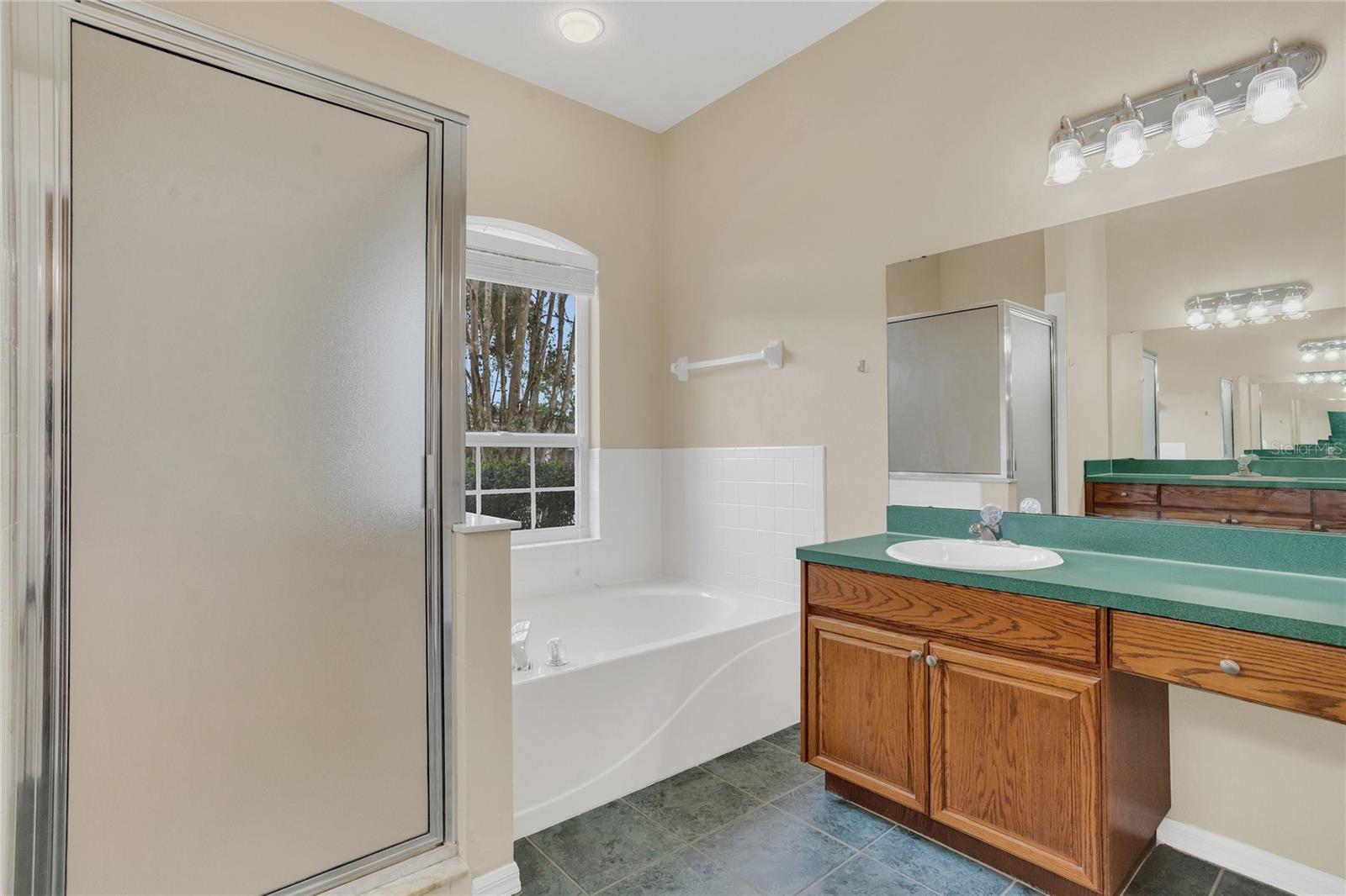 Image 13 of 33 For 2408 Groveway Drive