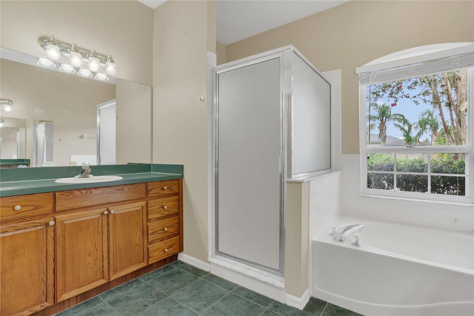 Image 14 of 33 For 2408 Groveway Drive