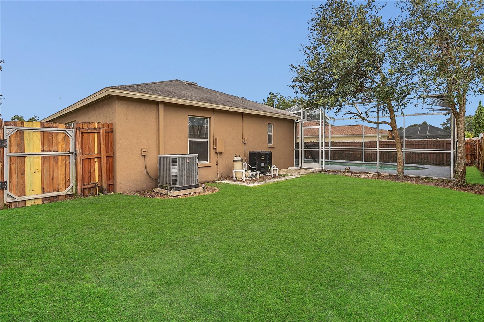Image 25 of 33 For 2408 Groveway Drive