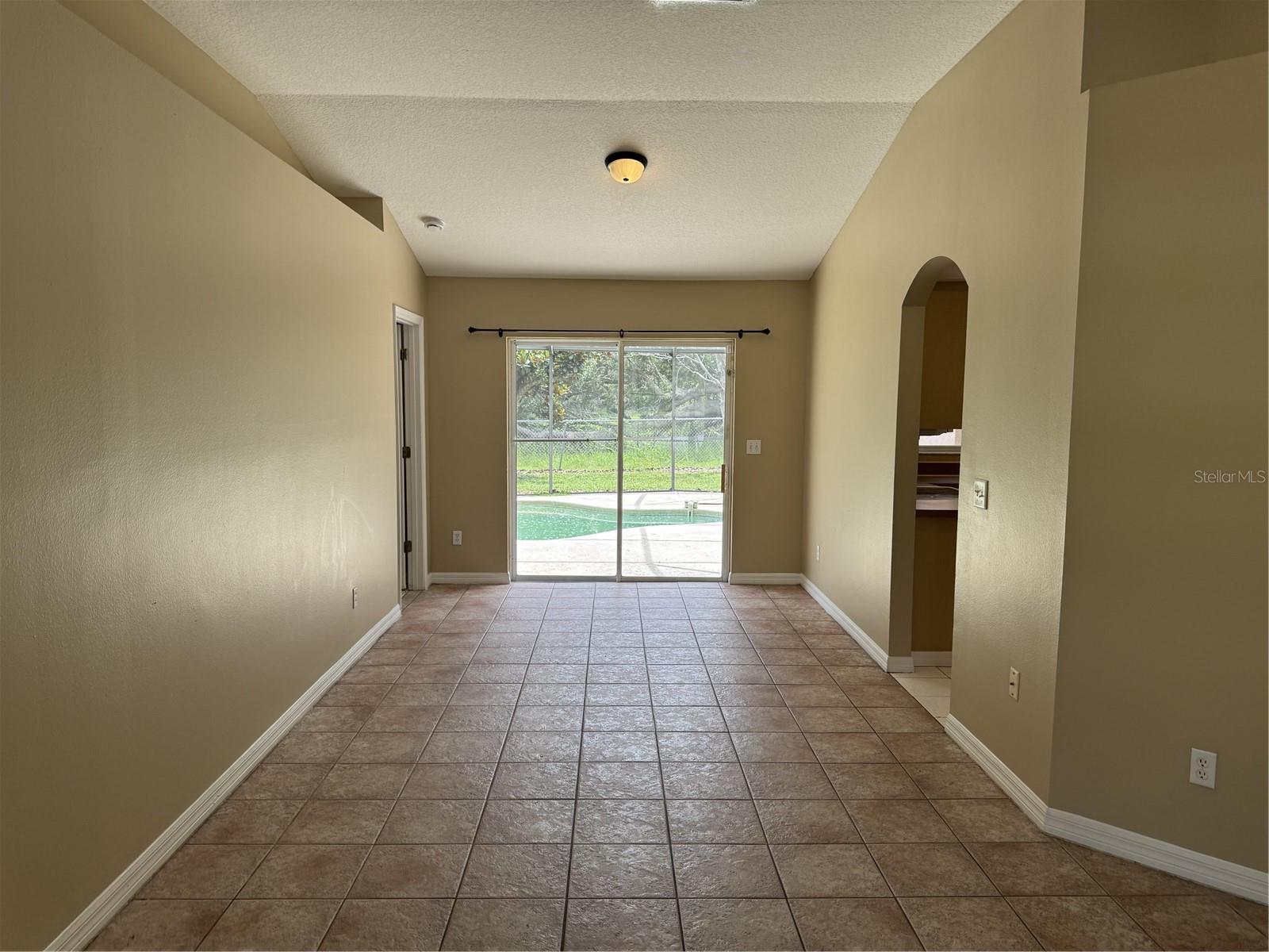 Image 4 of 19 For 2116 New Victor Road