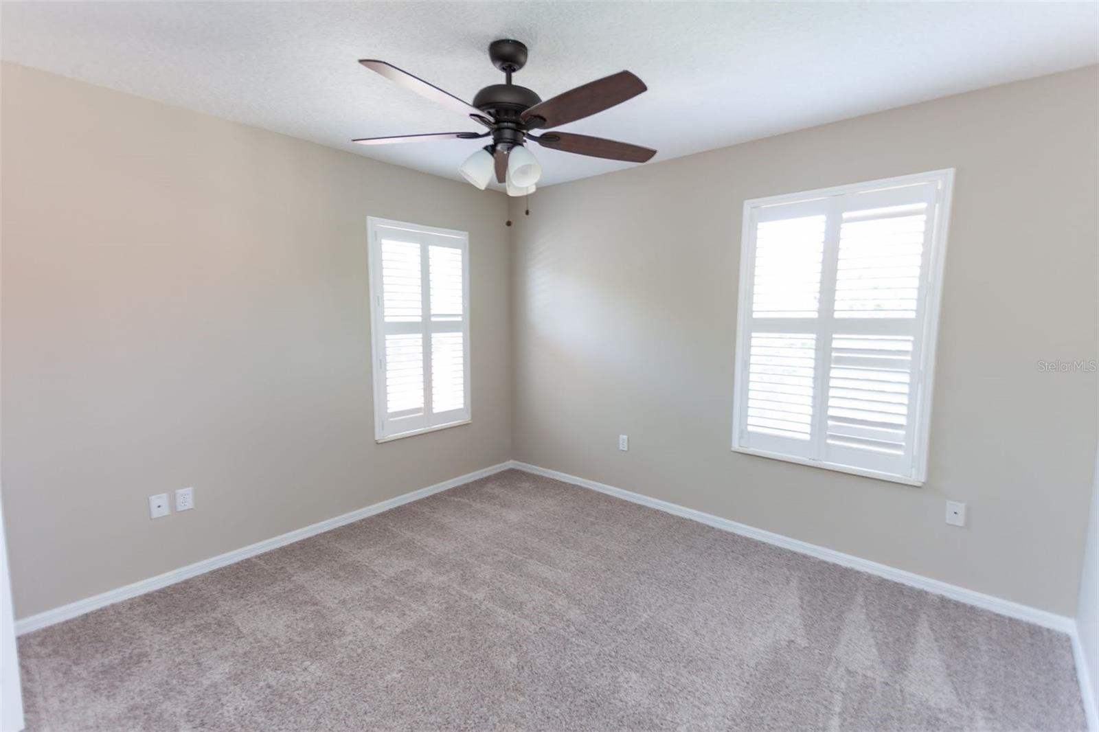 Image 20 of 27 For 953 Lascala Drive