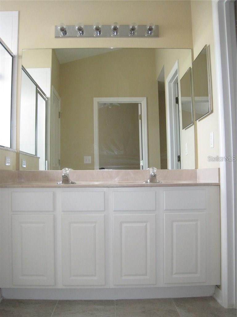 Image 10 of 16 For 6372 Westcott Cove Boulevard