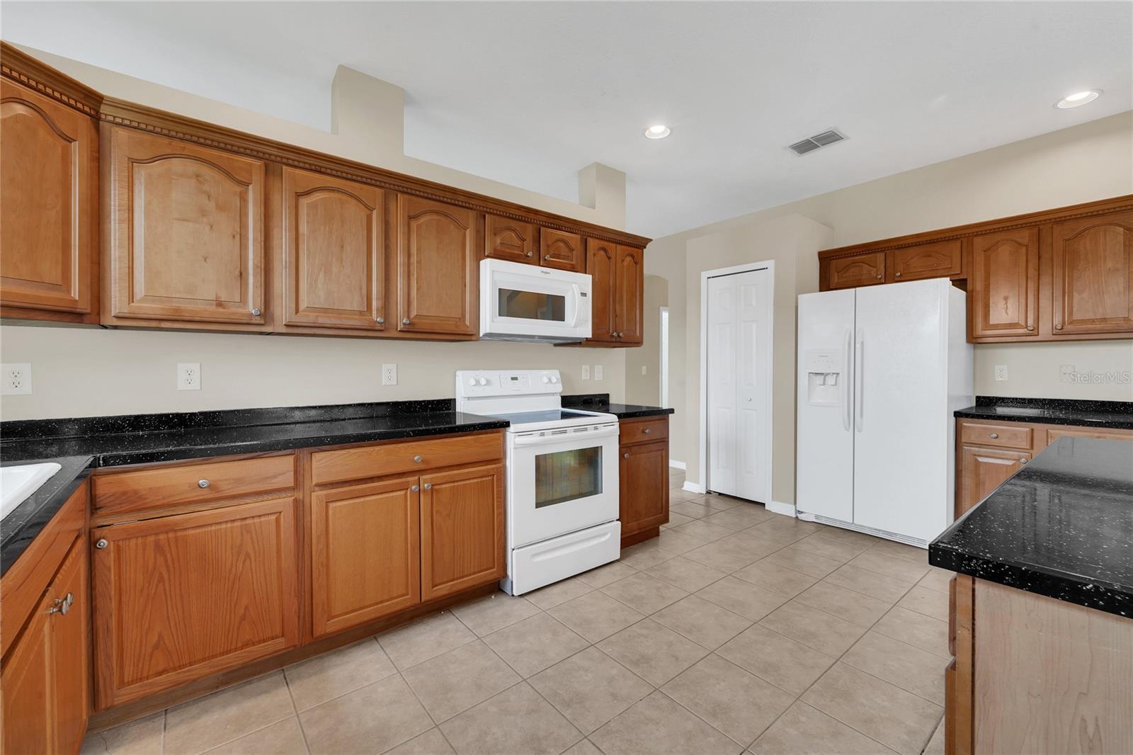Image 11 of 45 For 24600 Victoria Wood Court