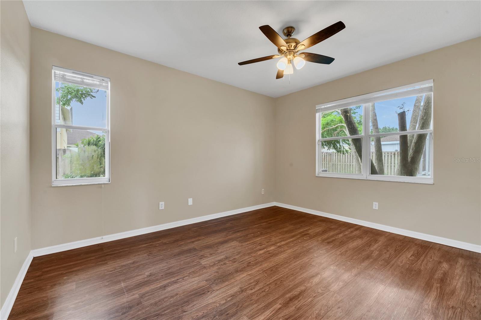 Image 14 of 45 For 24600 Victoria Wood Court
