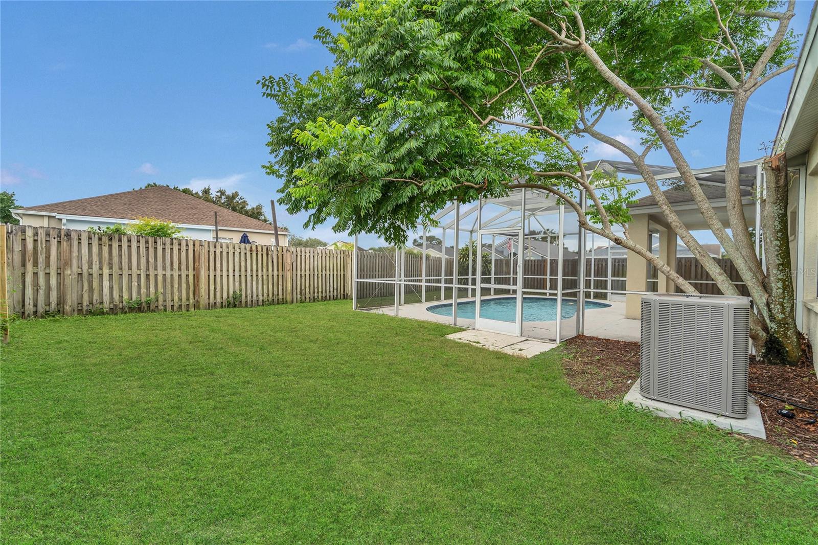 Image 24 of 45 For 24600 Victoria Wood Court
