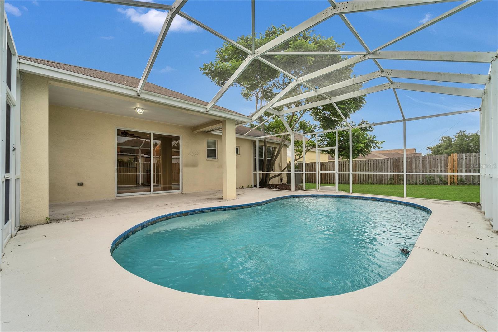 Image 28 of 45 For 24600 Victoria Wood Court