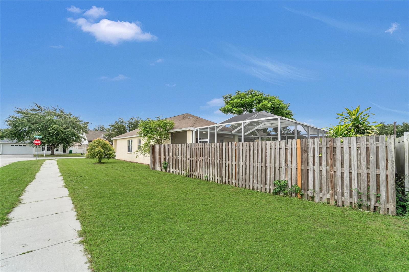 Image 32 of 45 For 24600 Victoria Wood Court
