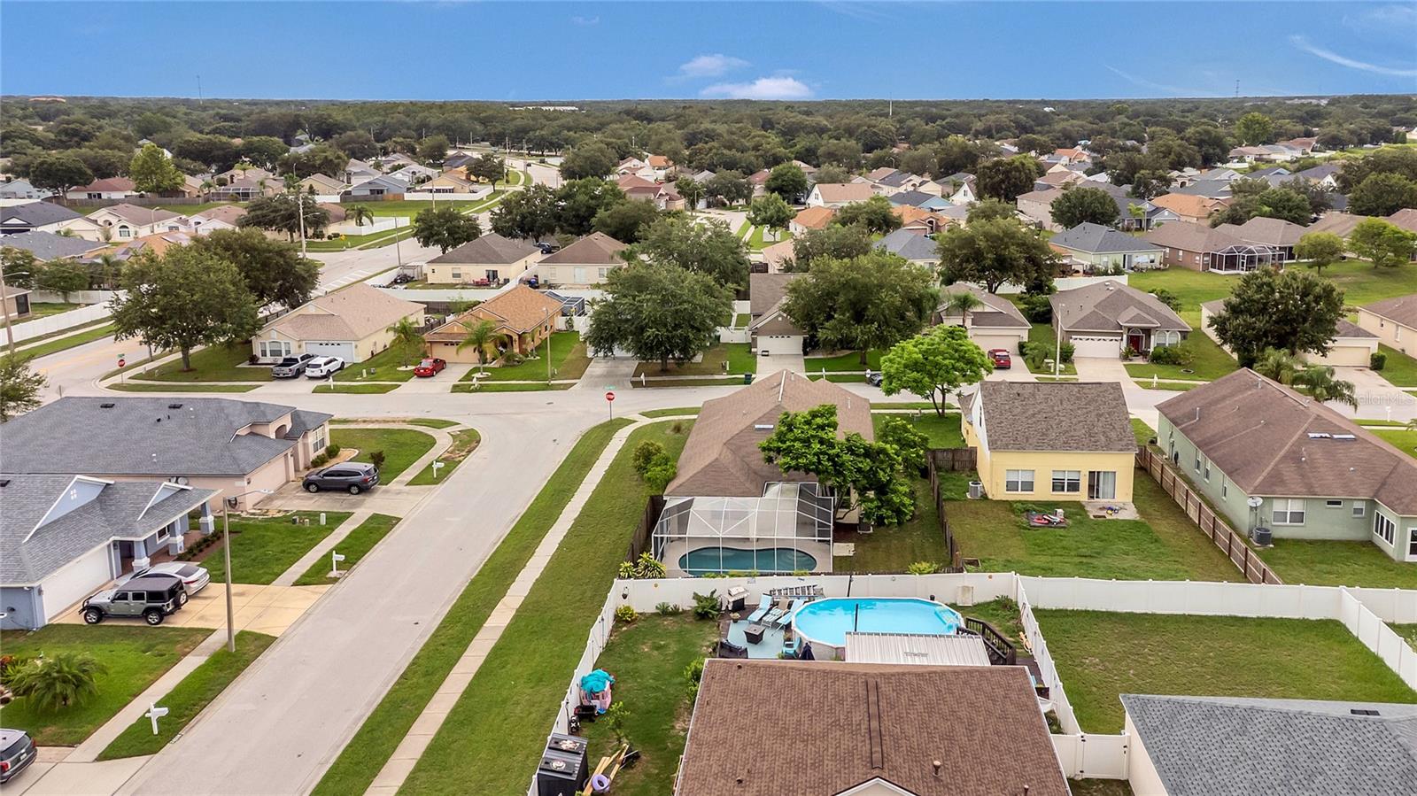 Image 38 of 45 For 24600 Victoria Wood Court