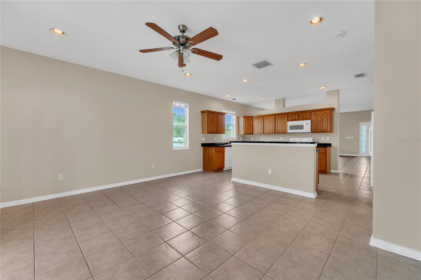 Image 9 of 45 For 24600 Victoria Wood Court