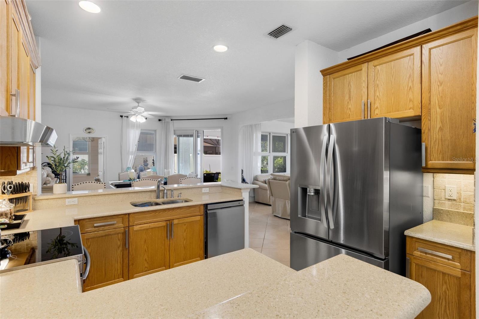 Image 11 of 41 For 2977 White Cedar Circle