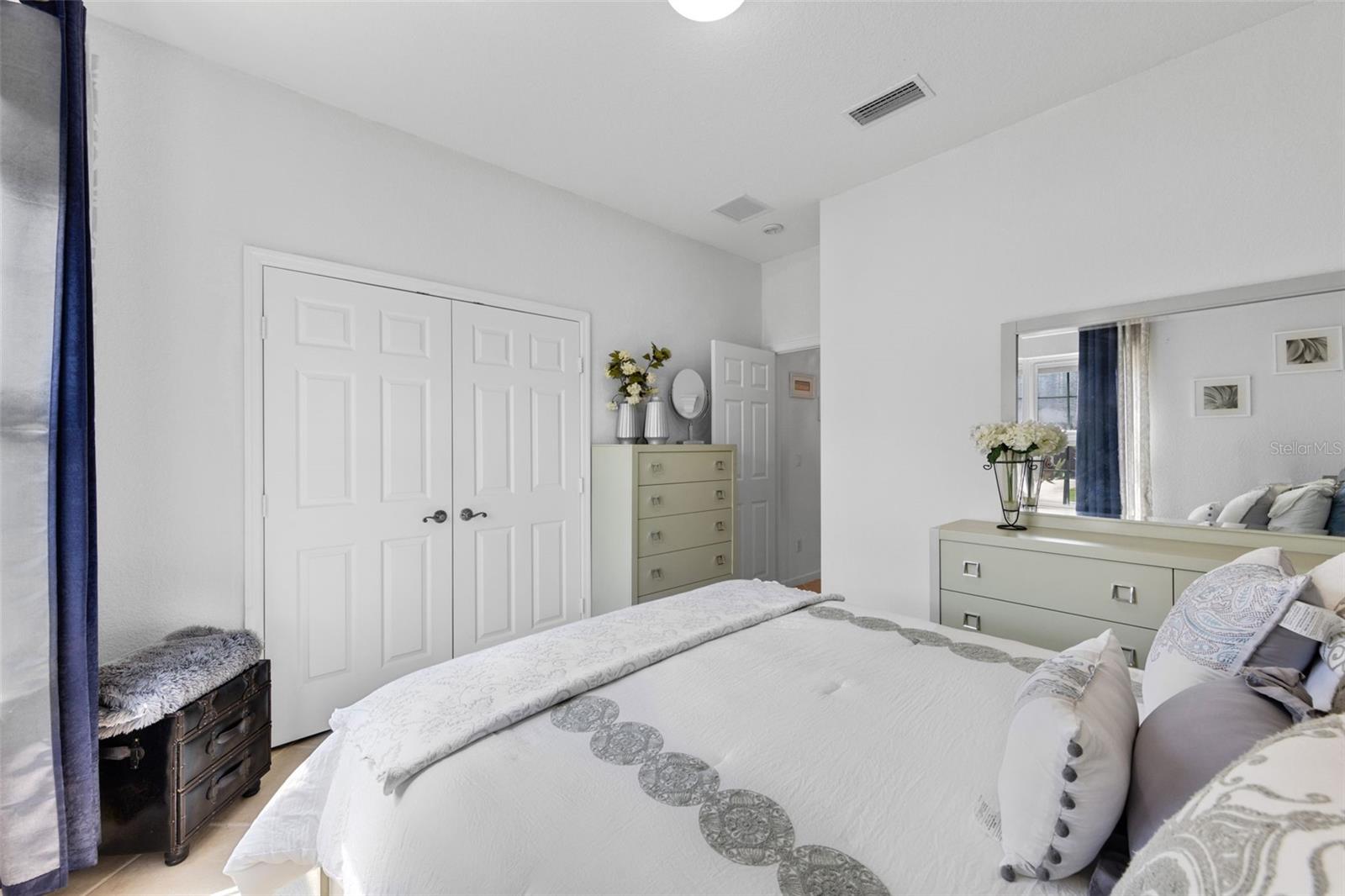 Image 24 of 41 For 2977 White Cedar Circle