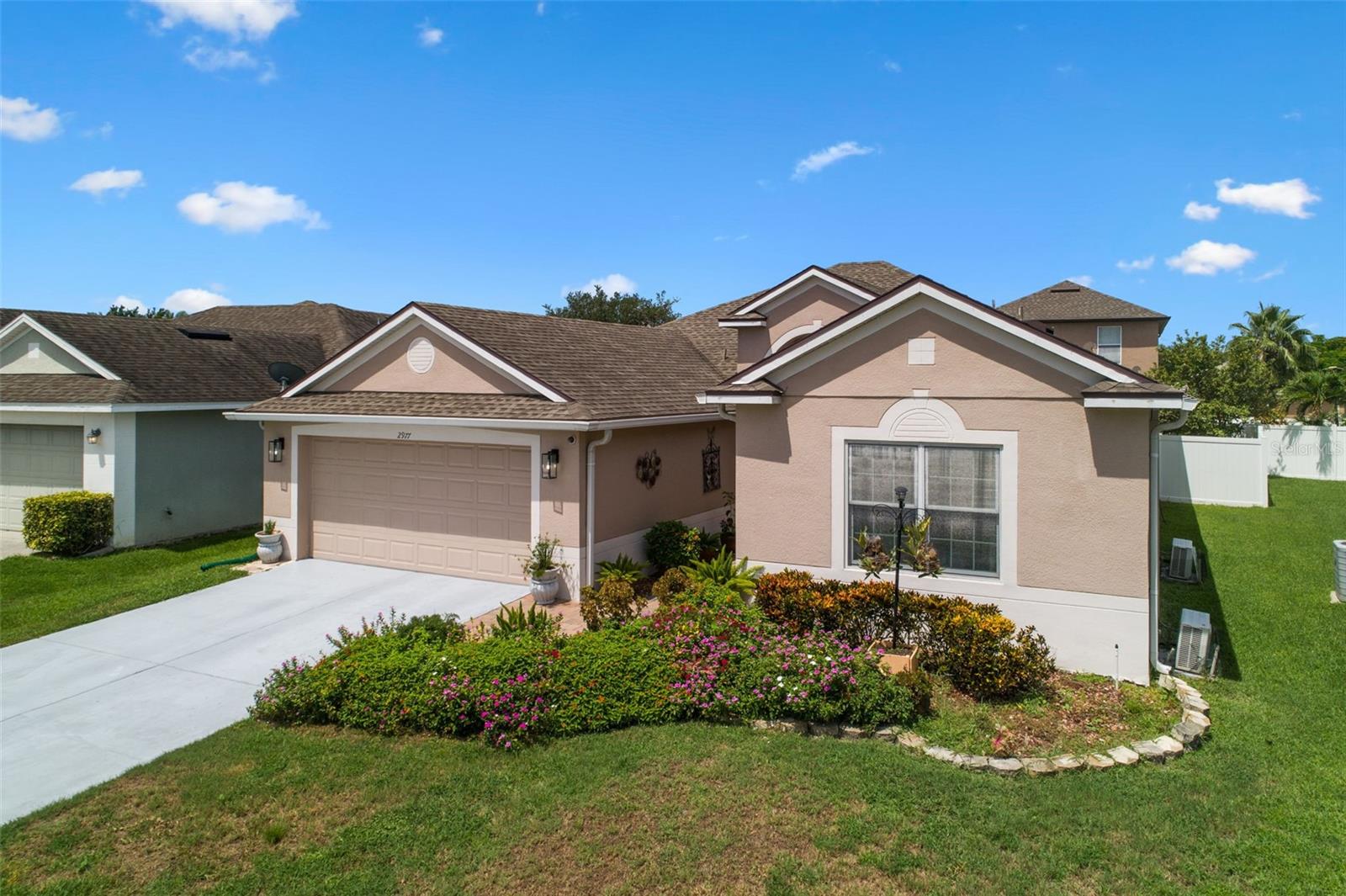 Image 3 of 41 For 2977 White Cedar Circle