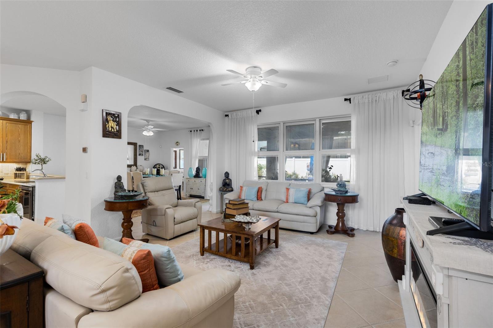 Image 7 of 41 For 2977 White Cedar Circle