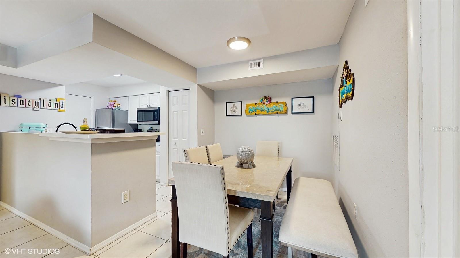 Image 9 of 32 For 3012 Parkway Boulevard 203