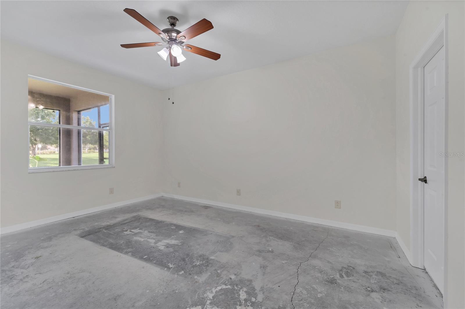 Image 18 of 44 For 9759 Simeon Drive