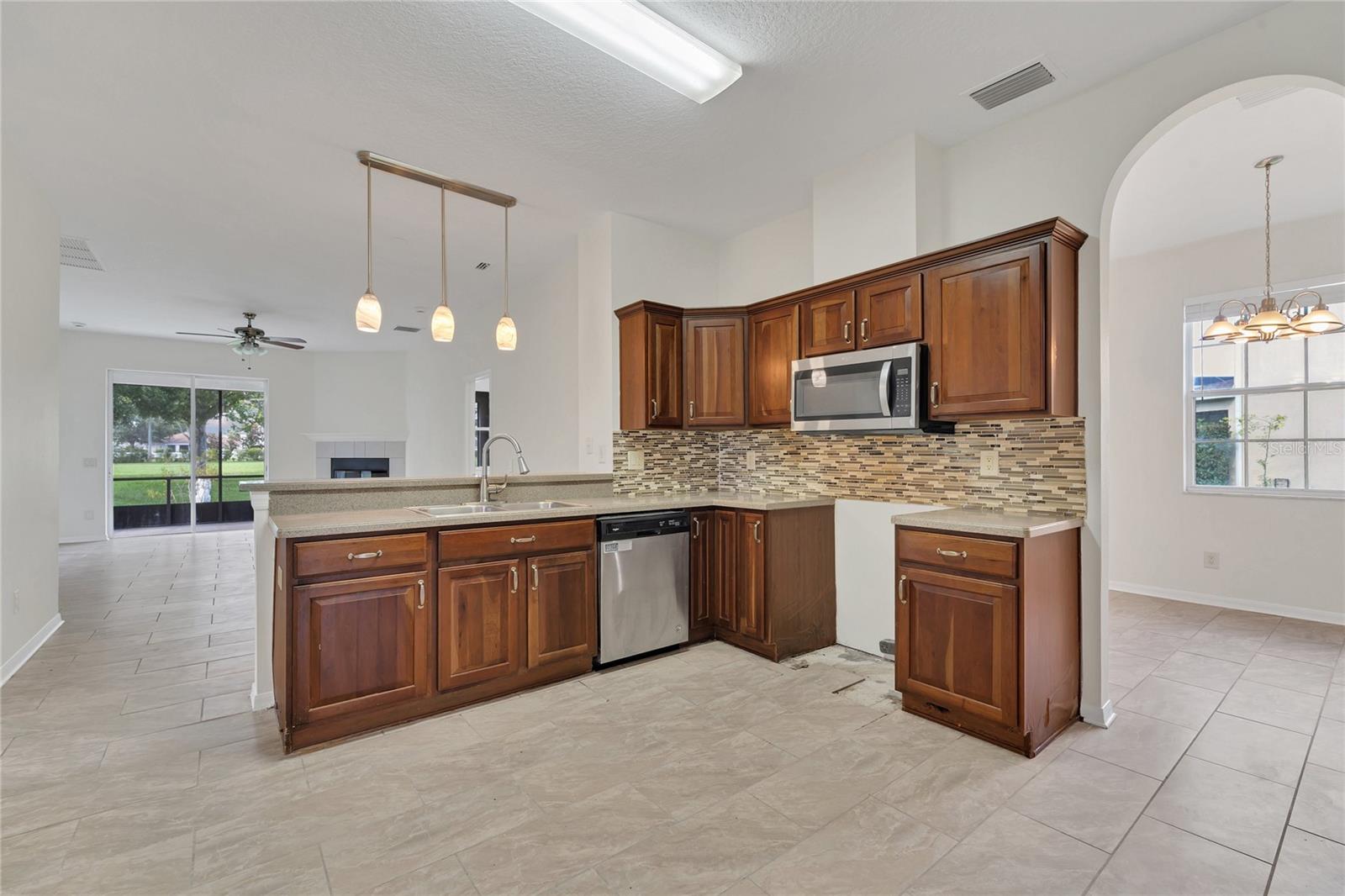 Image 8 of 44 For 9759 Simeon Drive