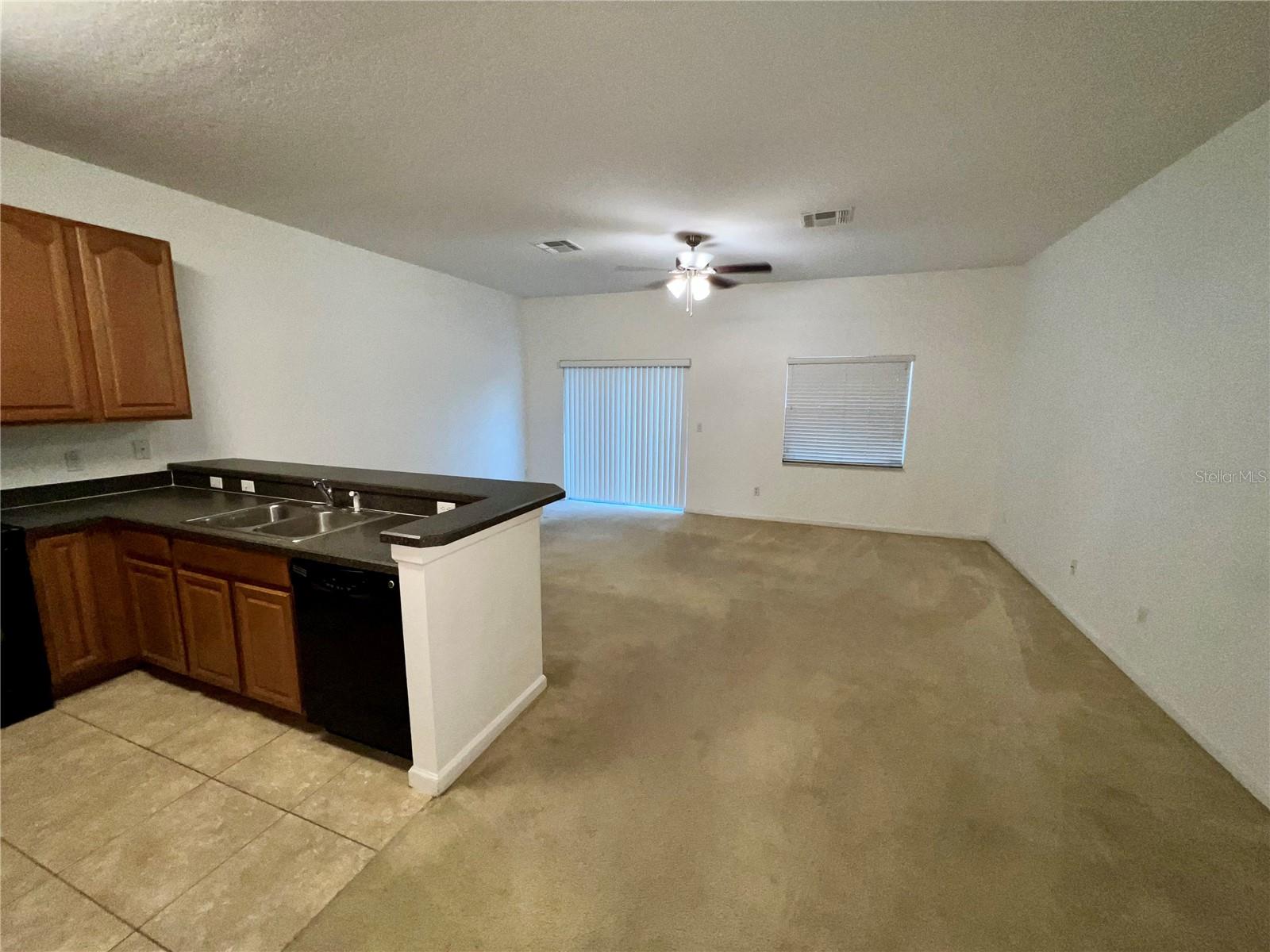 Image 4 of 17 For 16416 Cedar Crest Drive