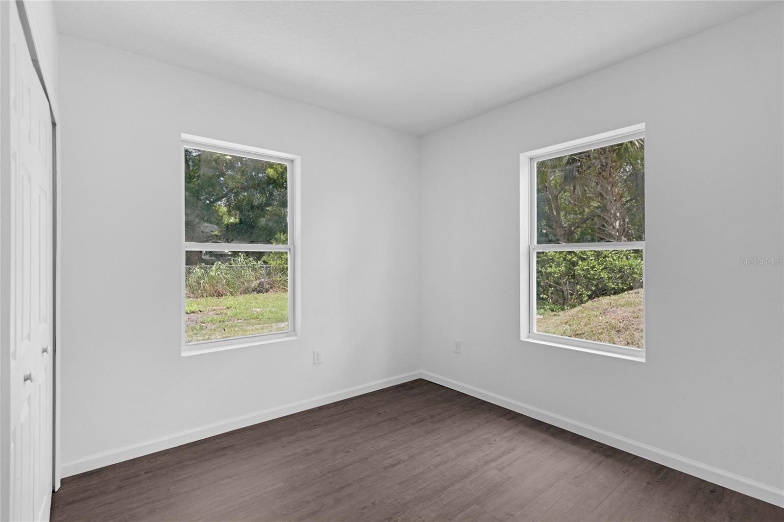 Image 13 of 29 For 2229 Randall Street