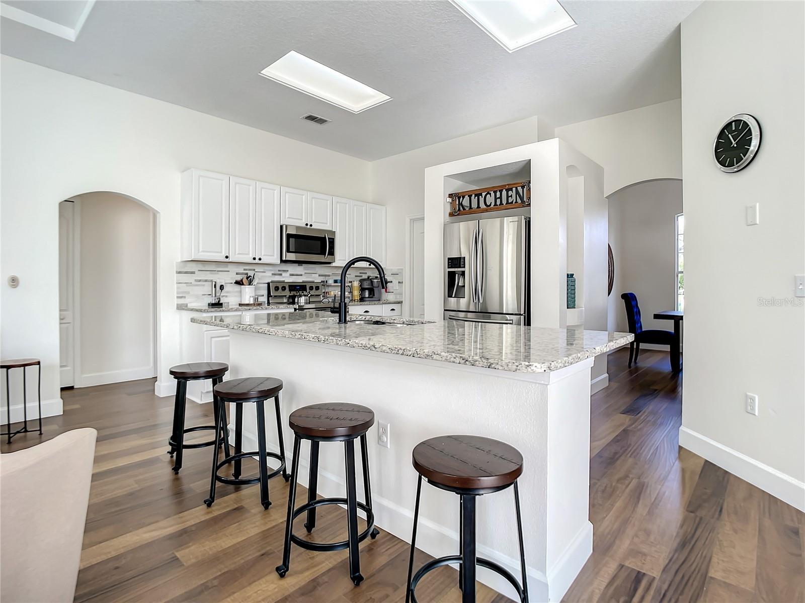 Image 9 of 22 For 2150 Normandy Boulevard