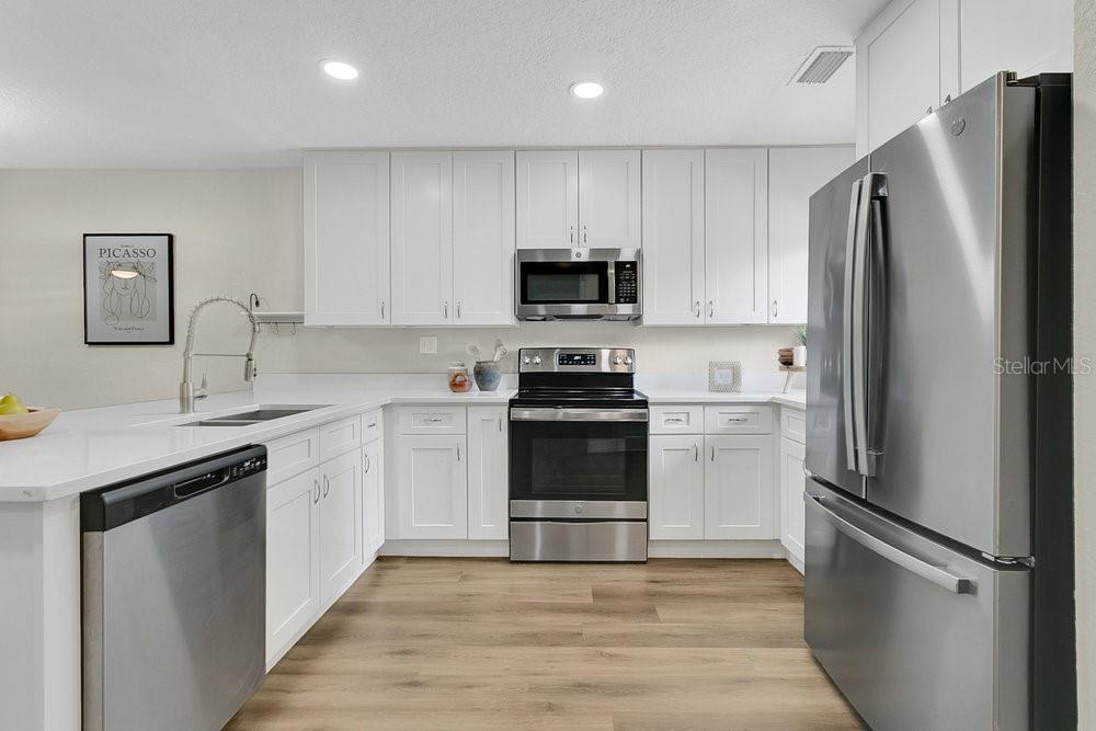 Image 10 of 32 For 2318 Inagua Way