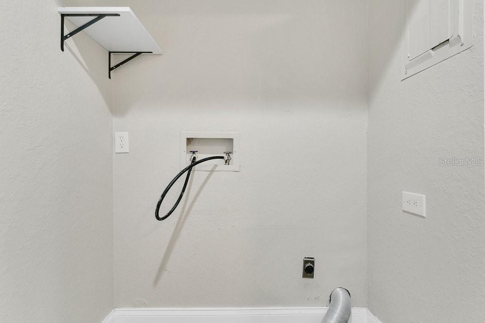 Image 17 of 32 For 2318 Inagua Way