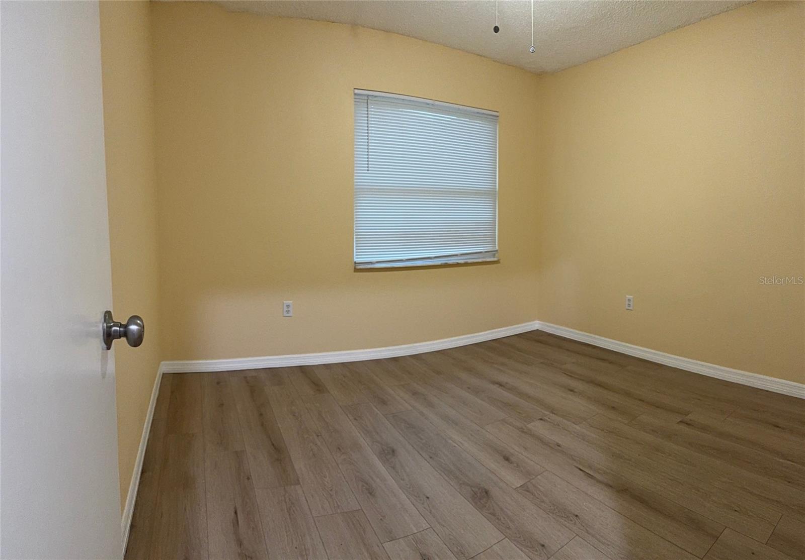 Image 18 of 23 For 1002 Oropesa Avenue