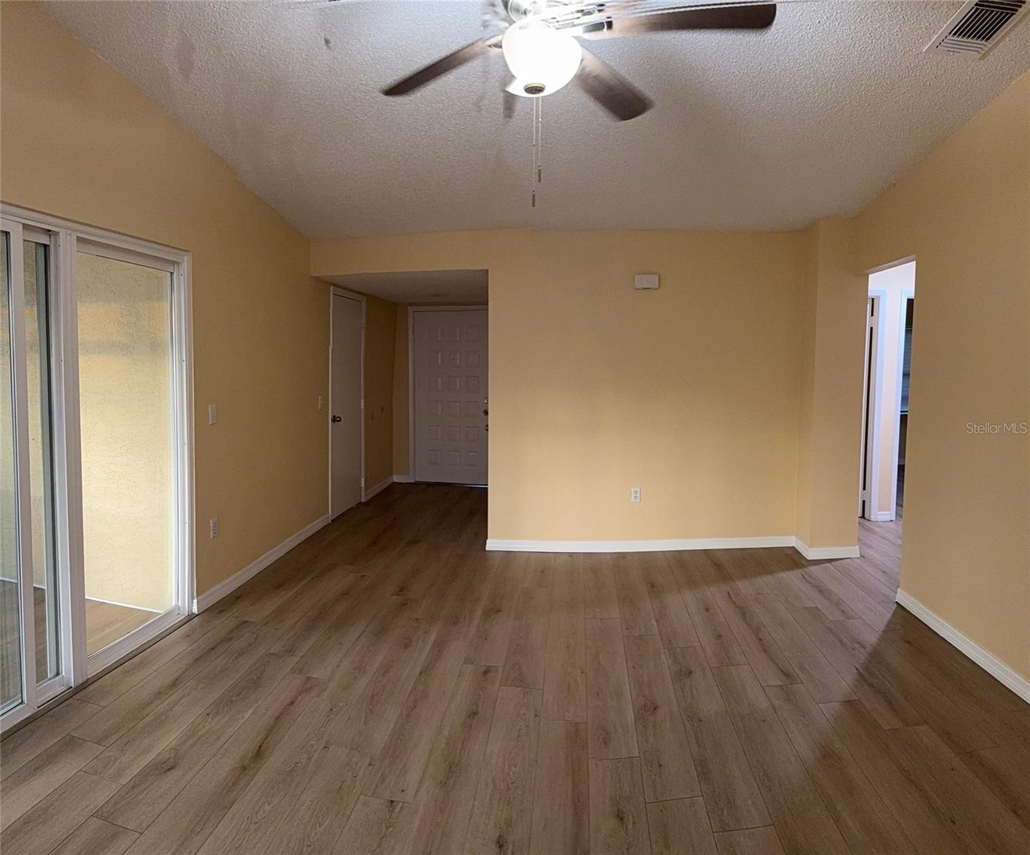 Image 4 of 23 For 1002 Oropesa Avenue