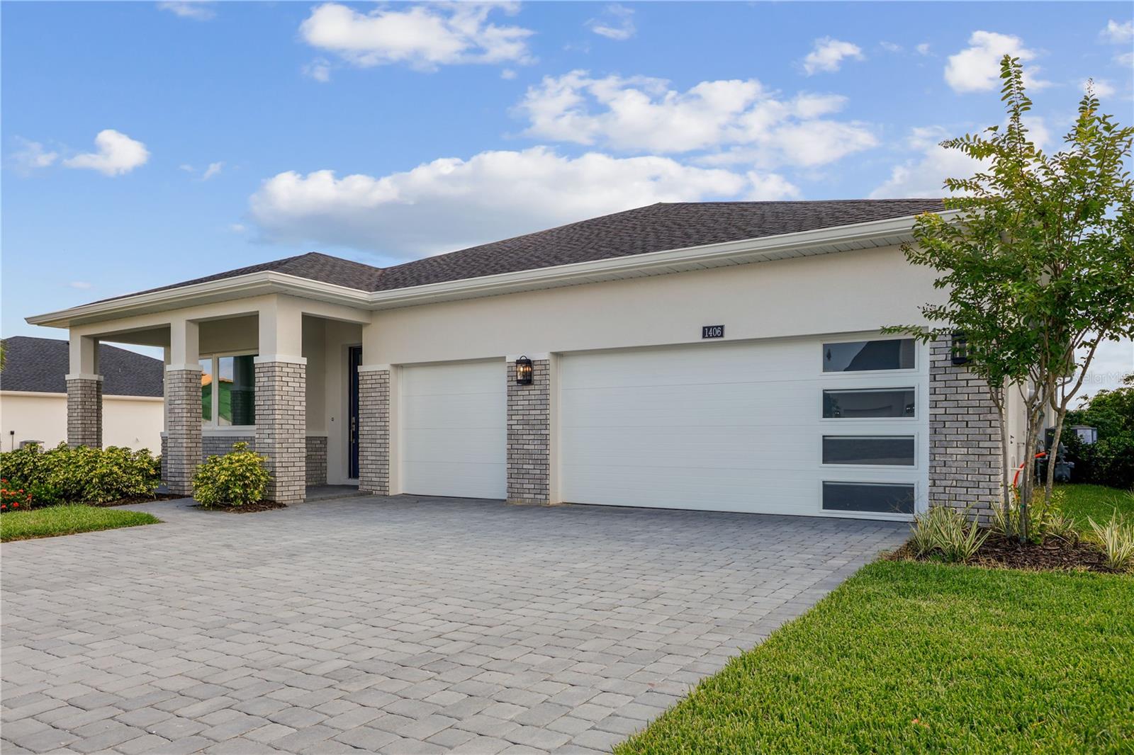 Image 2 of 26 For 1406 Pinecliff Drive