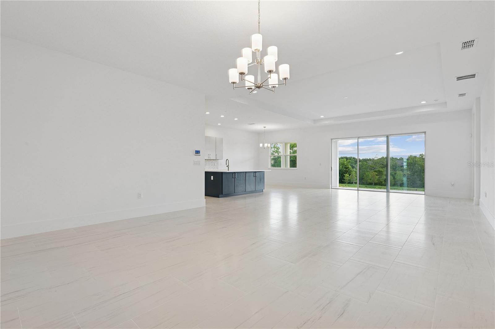 Image 4 of 26 For 1406 Pinecliff Drive