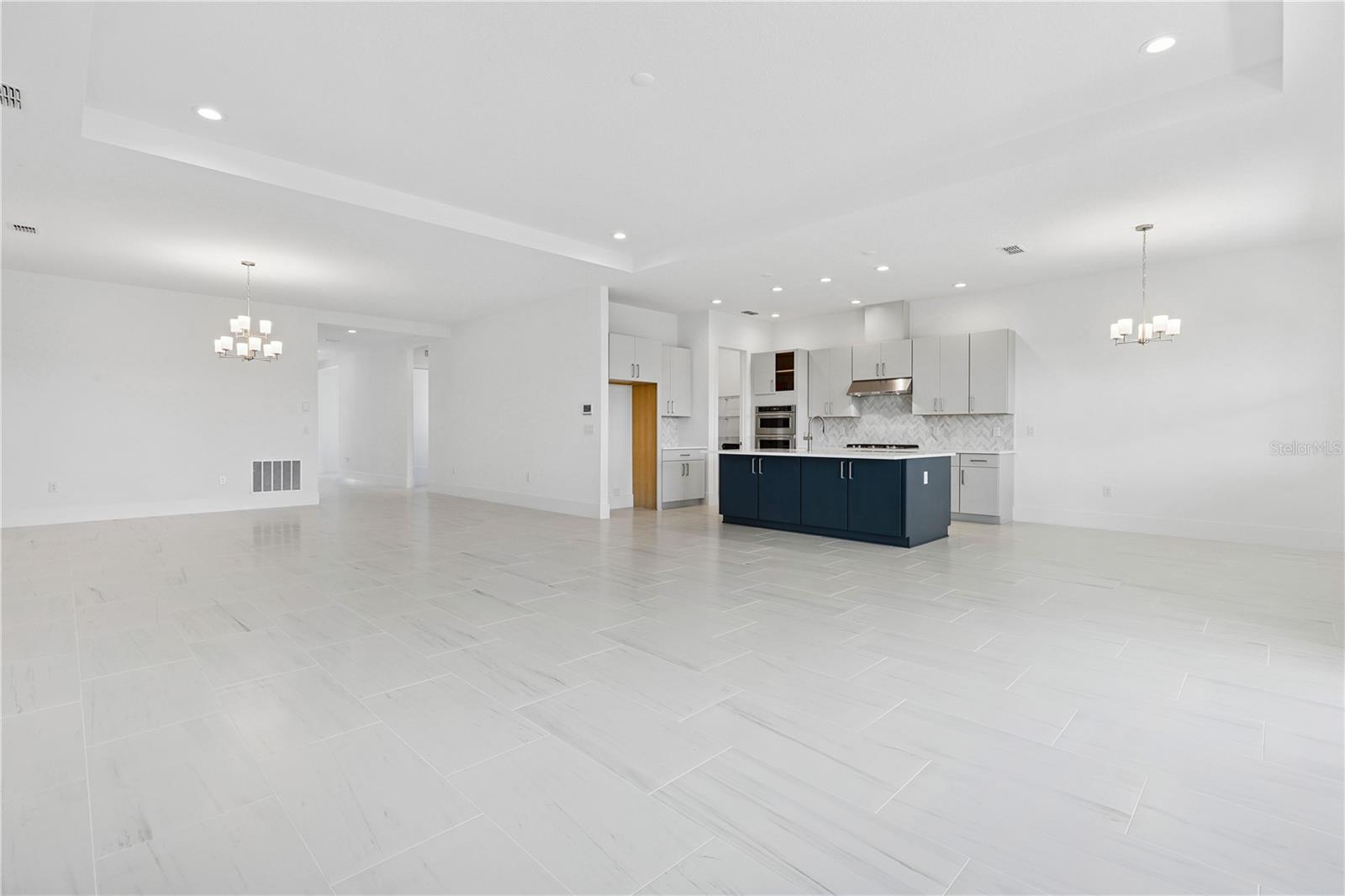 Image 6 of 26 For 1406 Pinecliff Drive