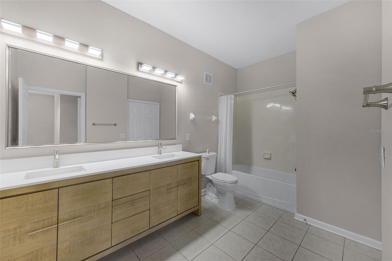 Image 12 of 25 For 2484 San Tecla St  309