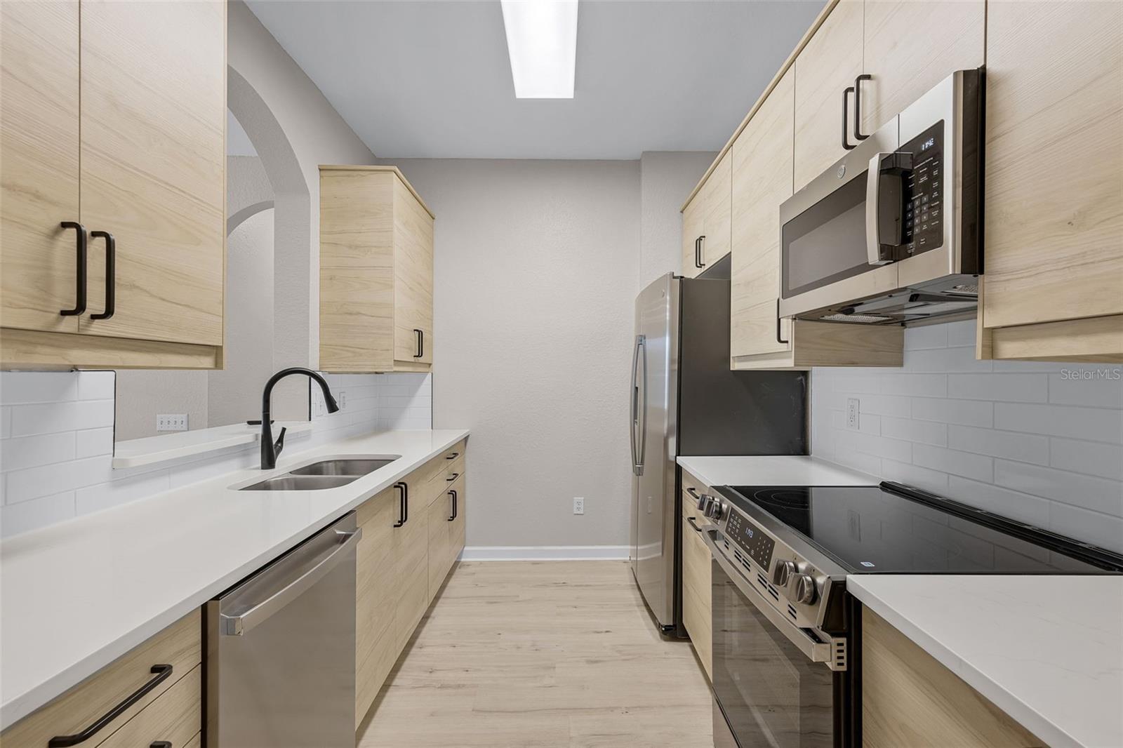Image 7 of 25 For 2484 San Tecla St  309