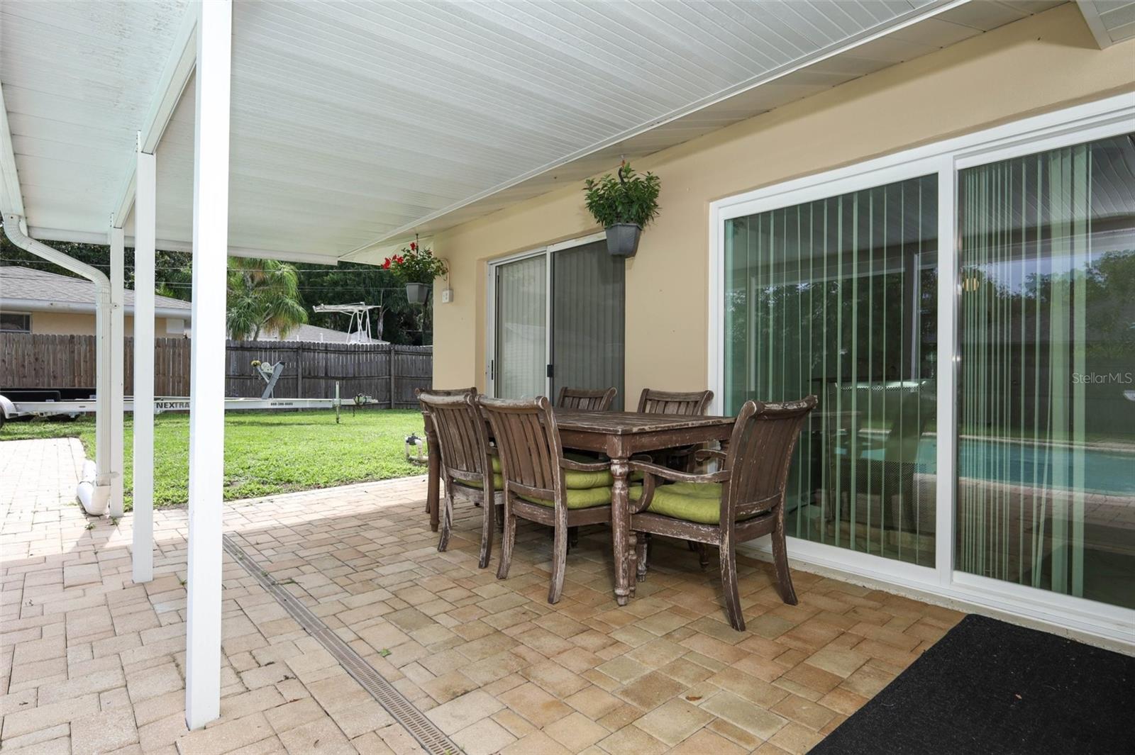 Image 31 of 48 For 670 Palm Drive