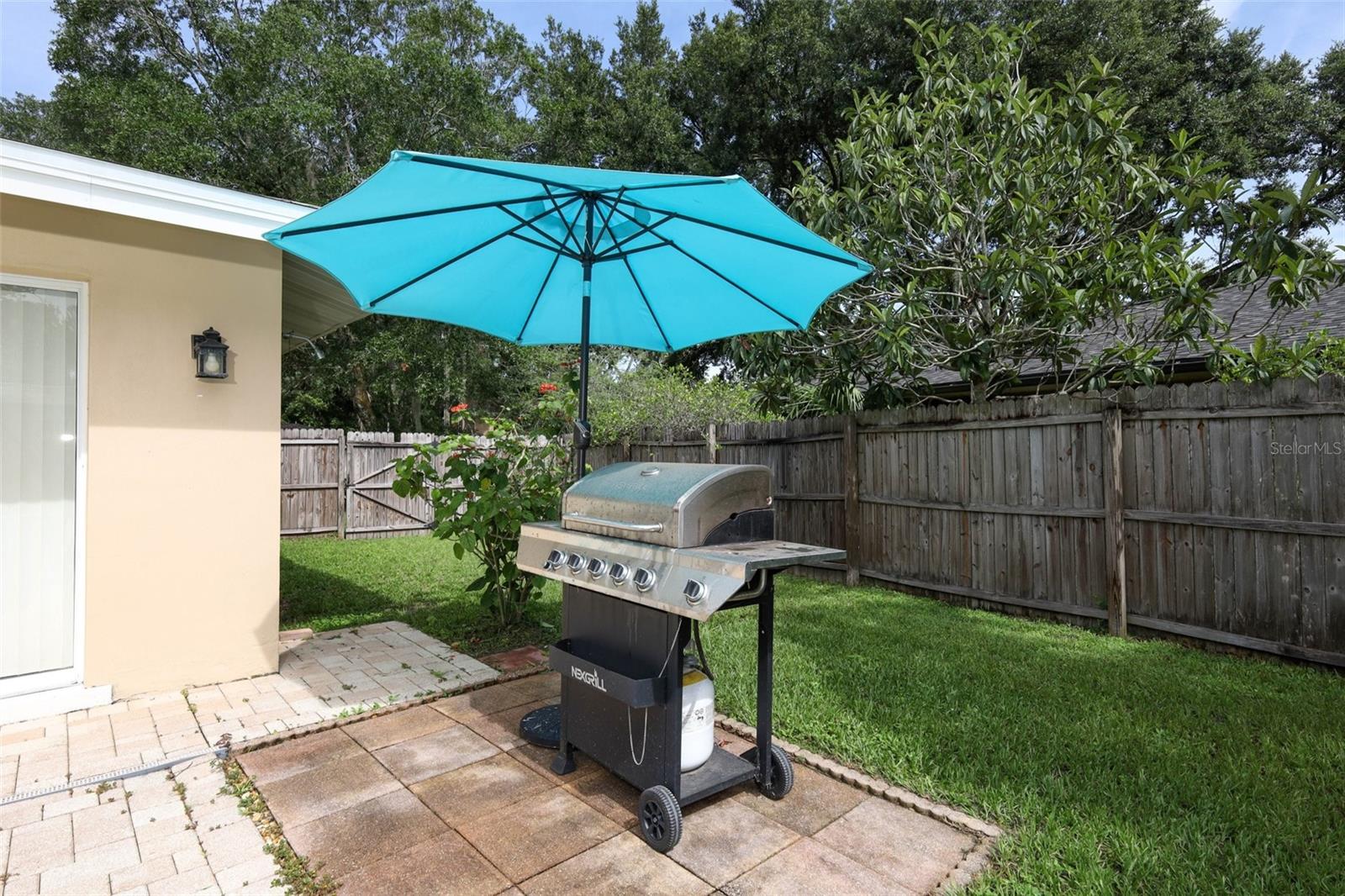 Image 33 of 48 For 670 Palm Drive