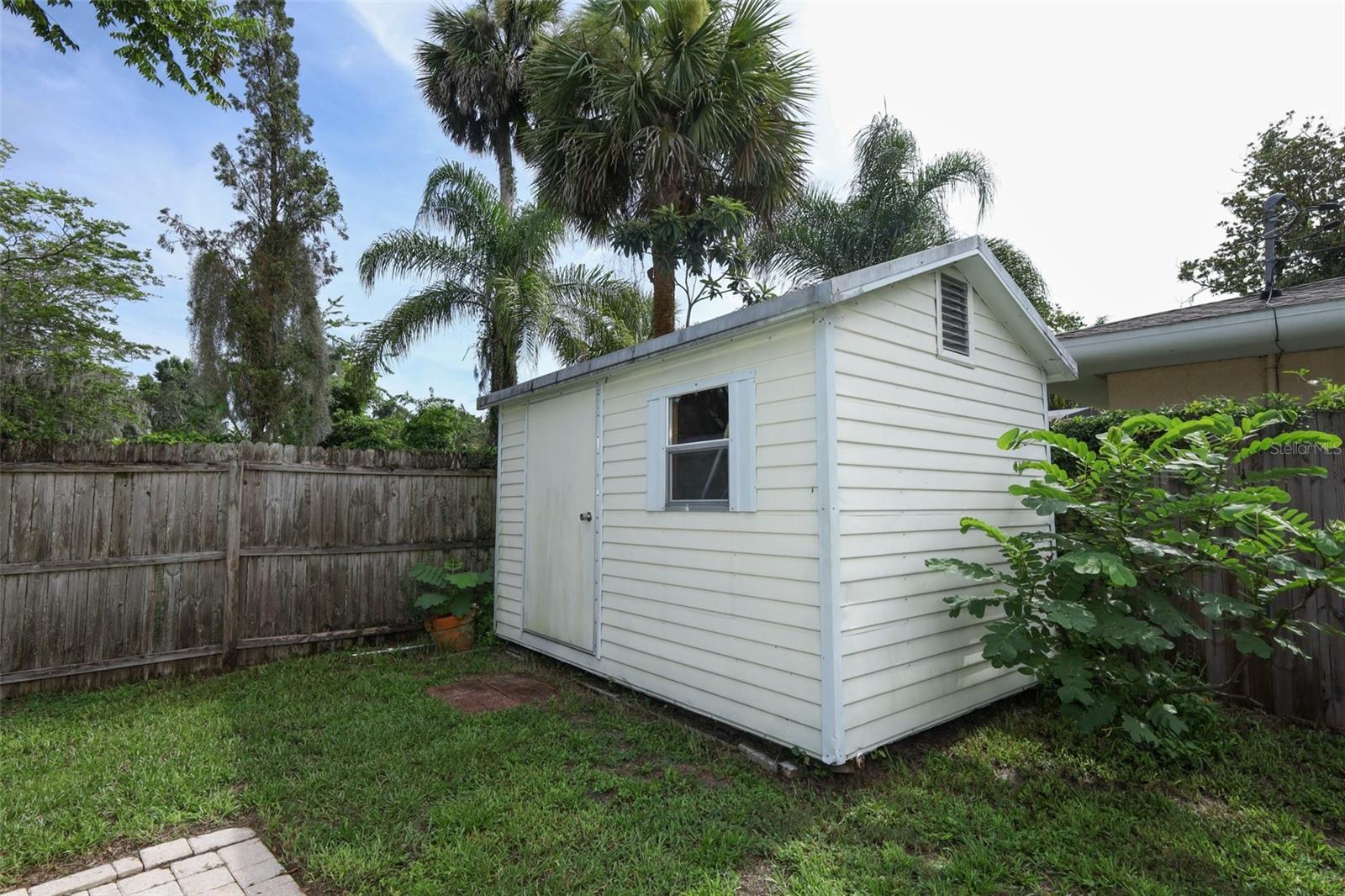 Image 36 of 48 For 670 Palm Drive
