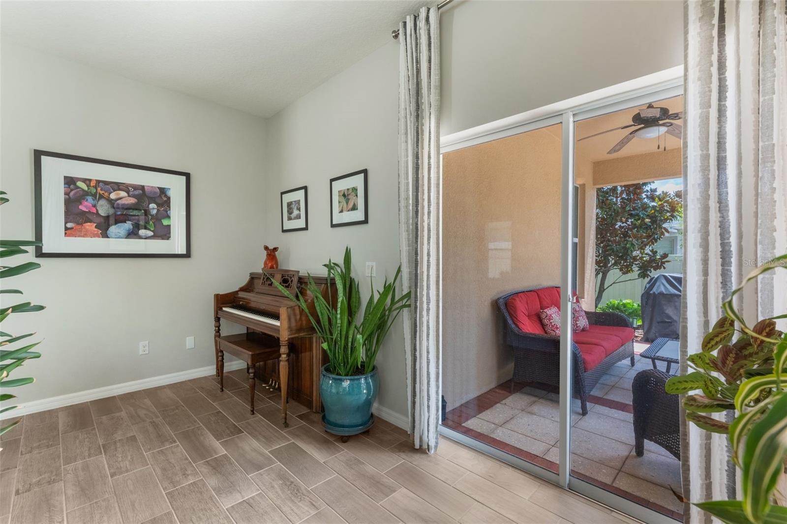 Image 34 of 53 For 3948 Parkhouse Drive