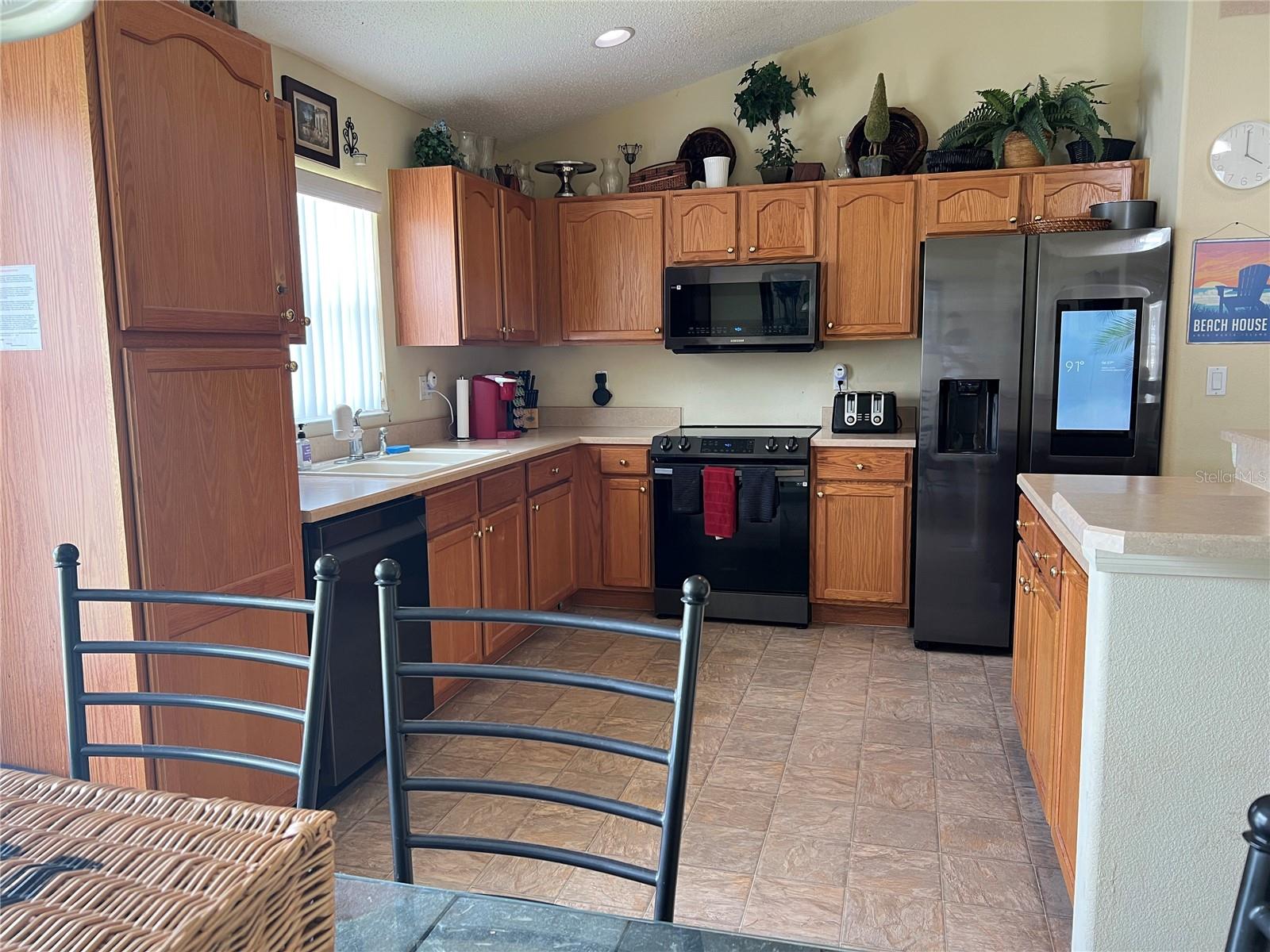 Image 10 of 31 For 15935 Heron Hill Street
