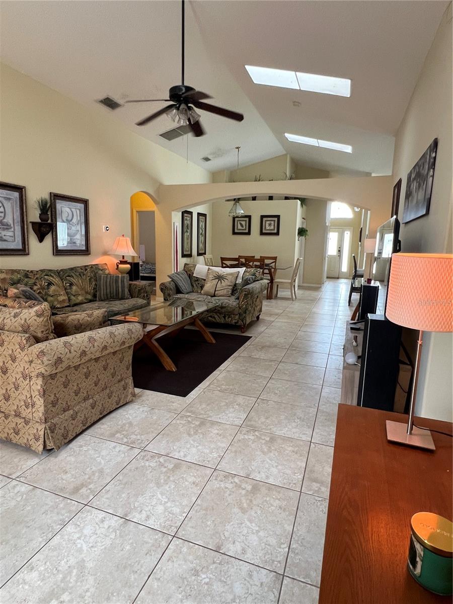 Image 16 of 31 For 15935 Heron Hill Street