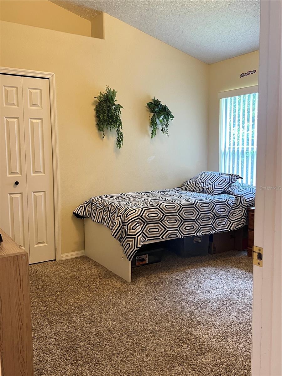 Image 17 of 31 For 15935 Heron Hill Street