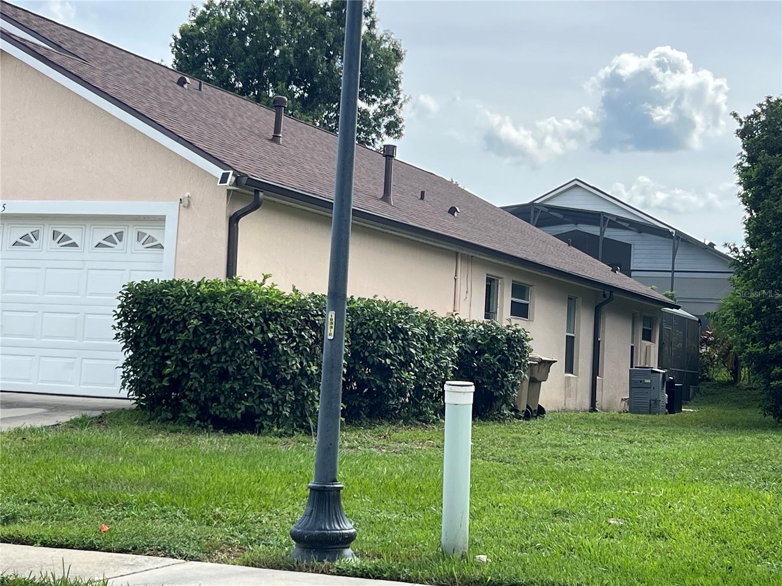 Image 4 of 31 For 15935 Heron Hill Street