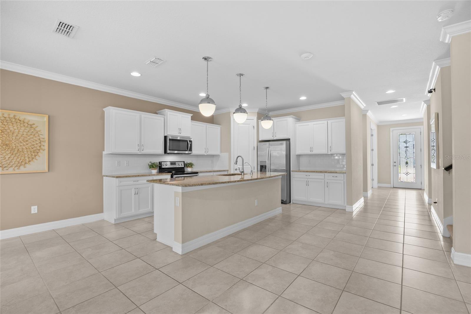 Image 17 of 73 For 2880 Lake Pointe Drive