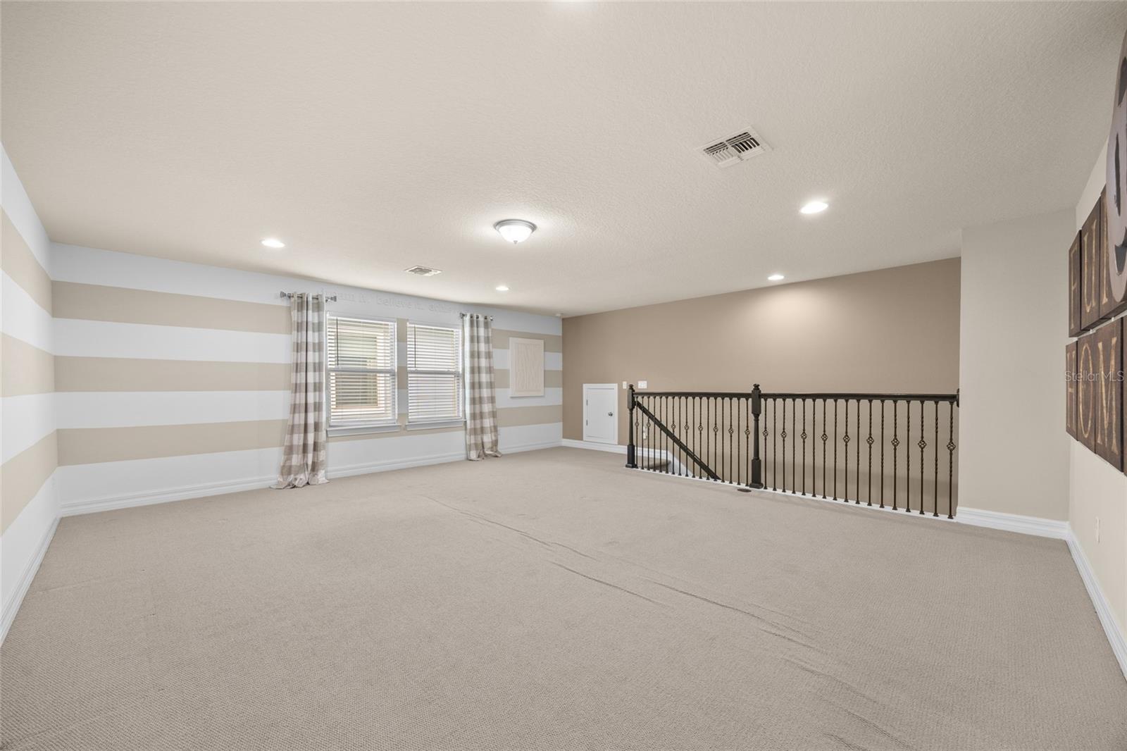 Image 35 of 73 For 2880 Lake Pointe Drive