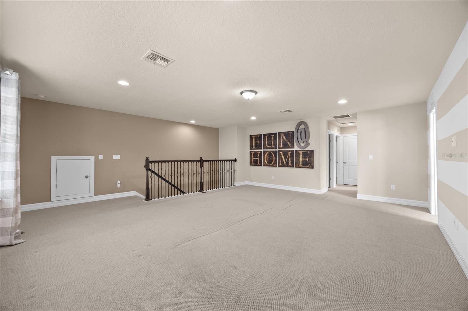 Image 36 of 73 For 2880 Lake Pointe Drive