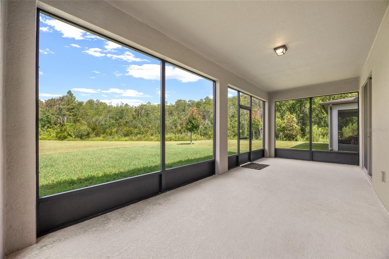 Image 4 of 73 For 2880 Lake Pointe Drive