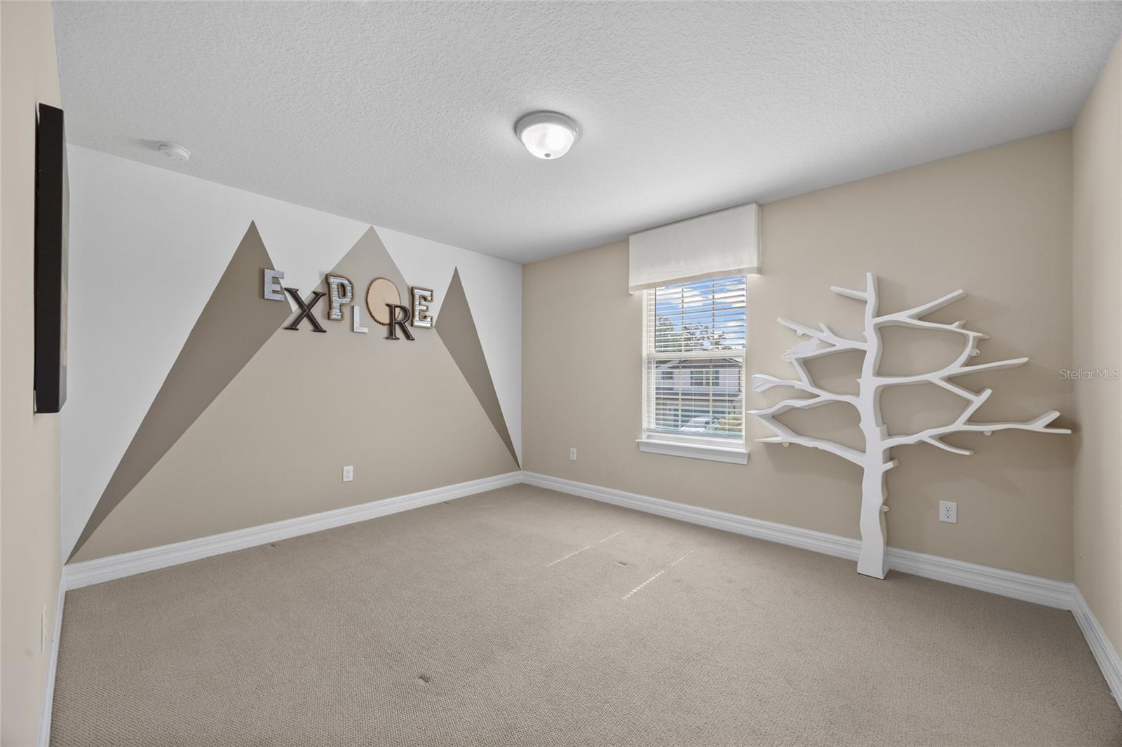 Image 43 of 73 For 2880 Lake Pointe Drive