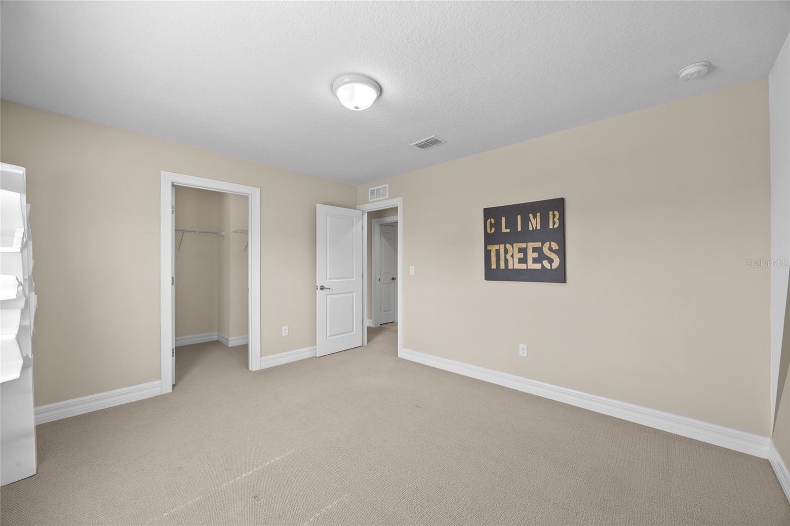 Image 45 of 73 For 2880 Lake Pointe Drive