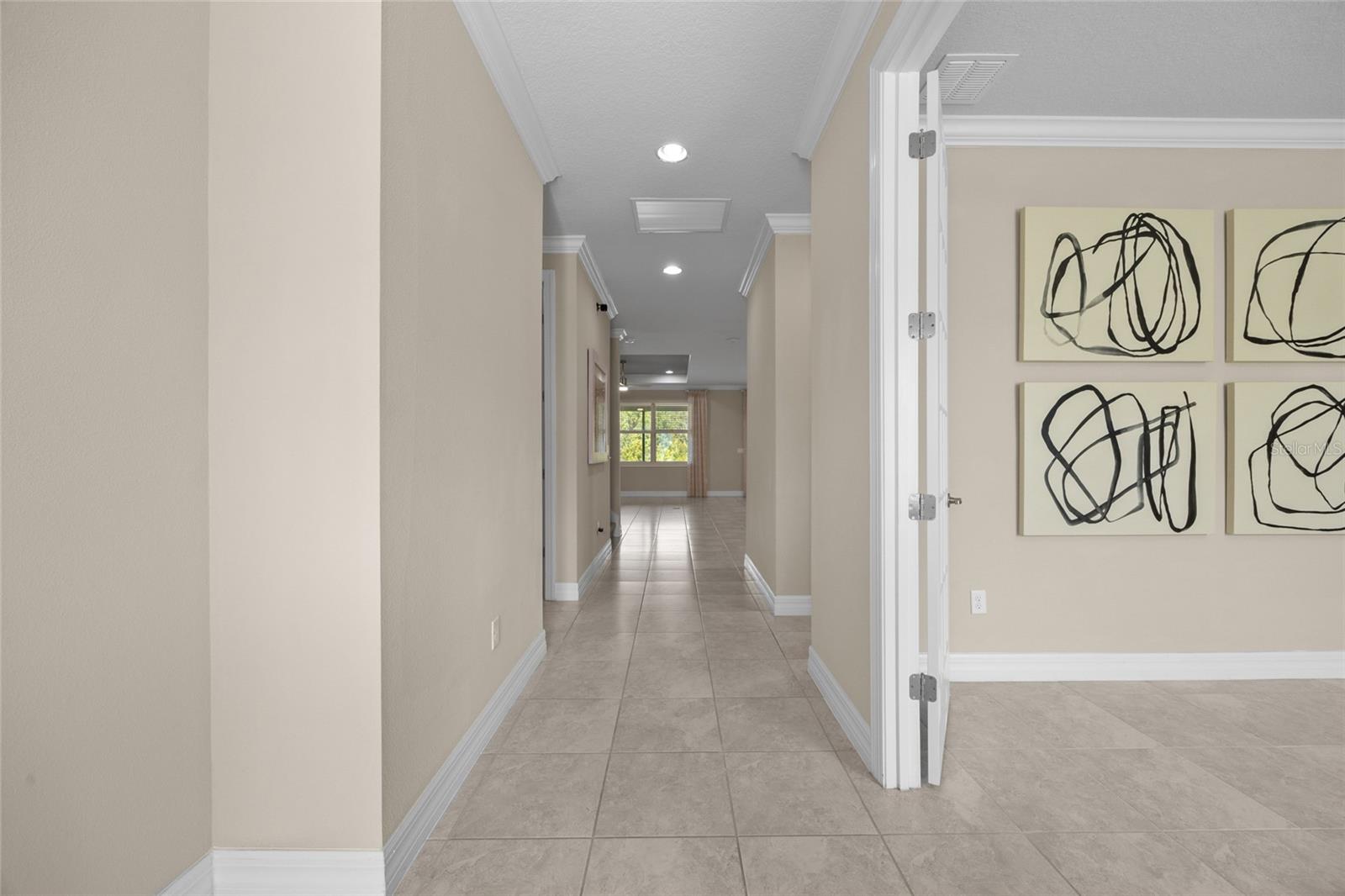 Image 9 of 73 For 2880 Lake Pointe Drive