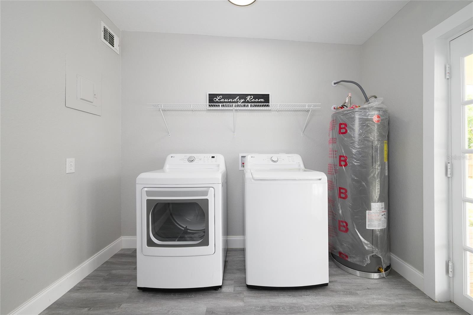 Image 13 of 31 For 2410 11th Street